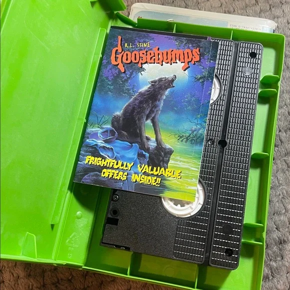 VHS bundle - Picture 3 of 5